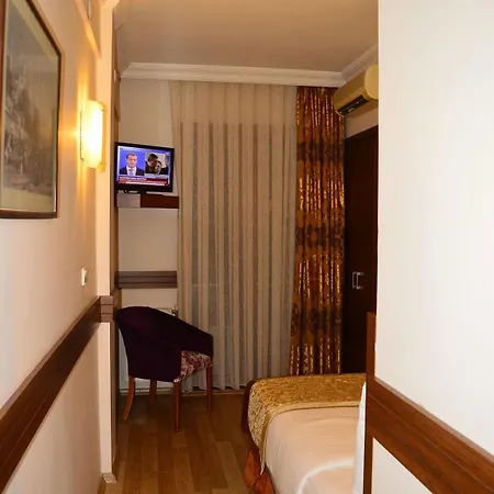 Hotel Bern 3*