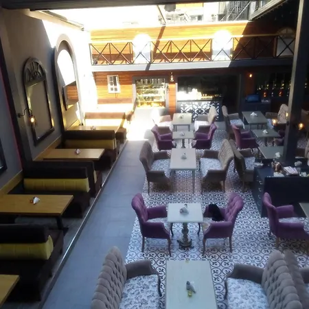 Bern Hotel 3*